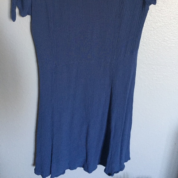 Short sleeve dress - Picture 2 of 5